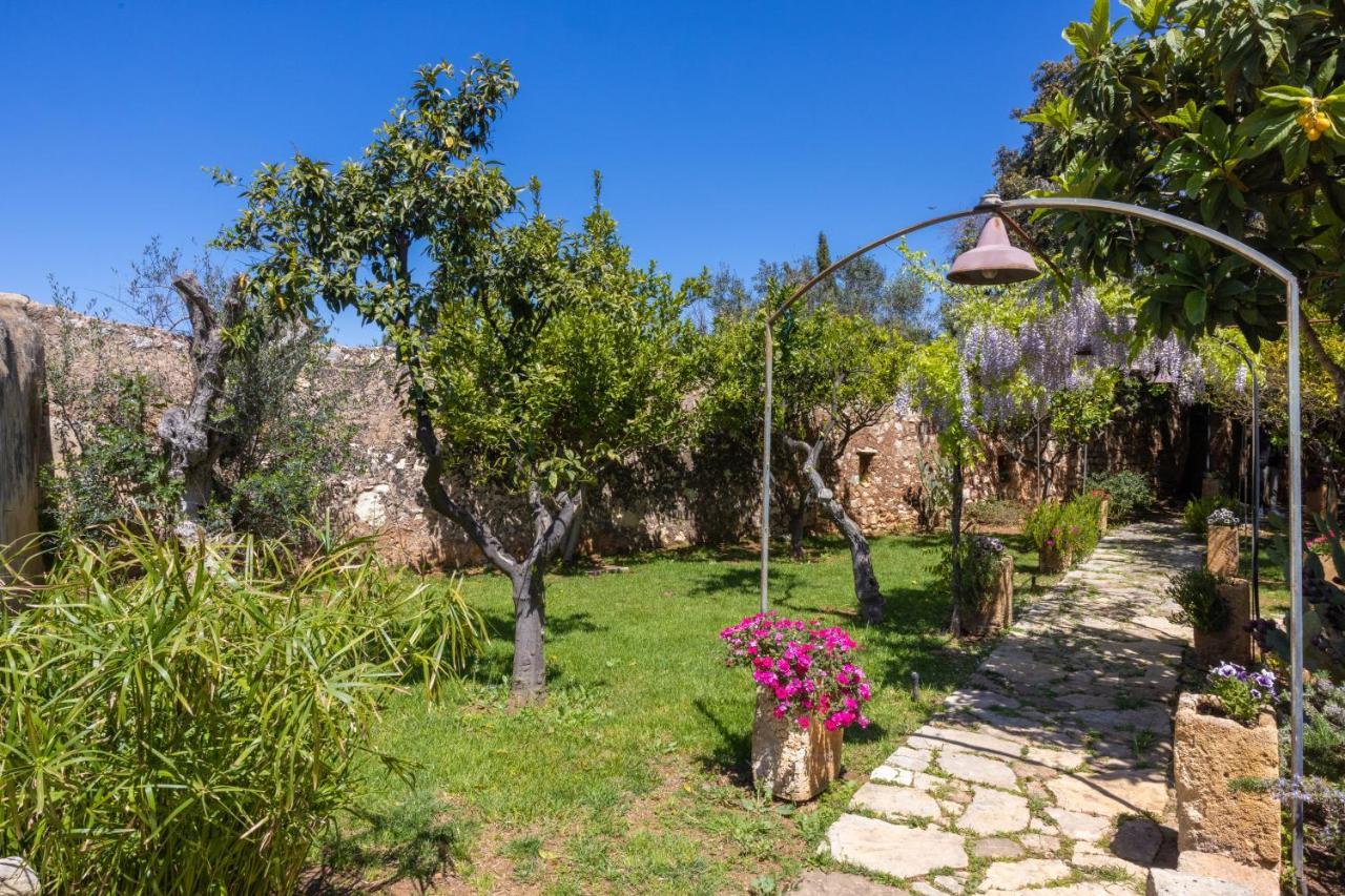Badia Del Casale Bed & Breakfast Ugento Exterior photo