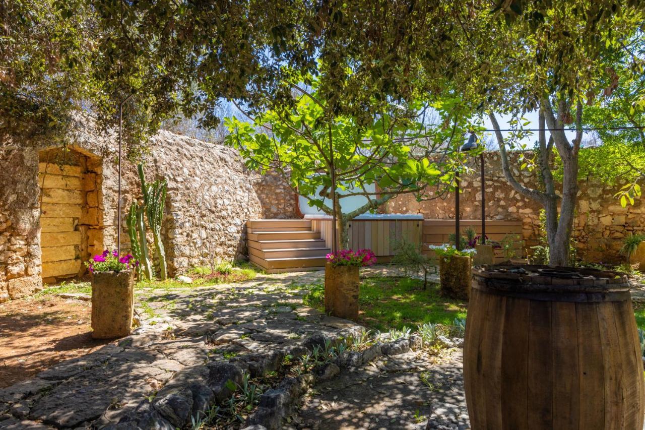 Badia Del Casale Bed & Breakfast Ugento Exterior photo