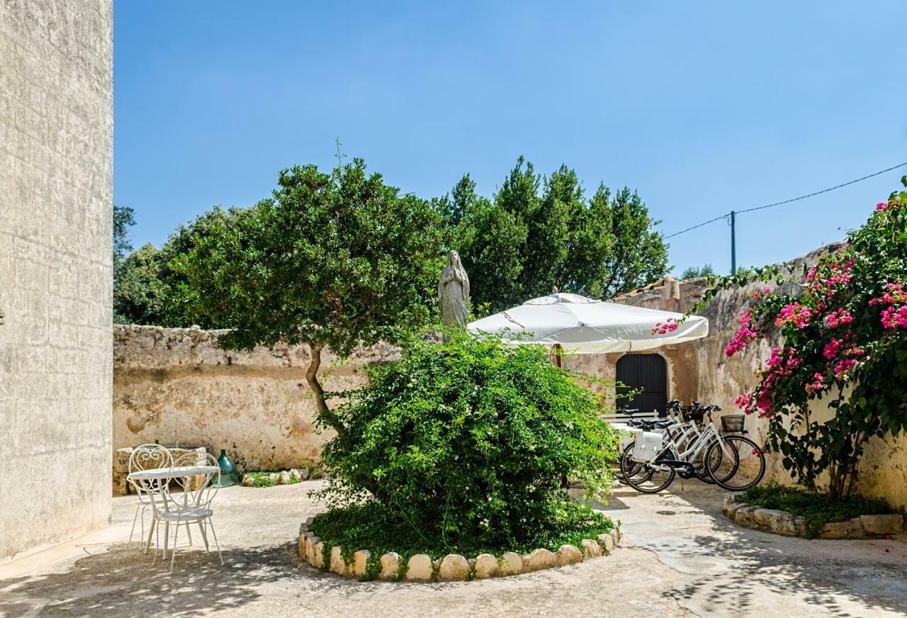 Badia Del Casale Bed & Breakfast Ugento Exterior photo