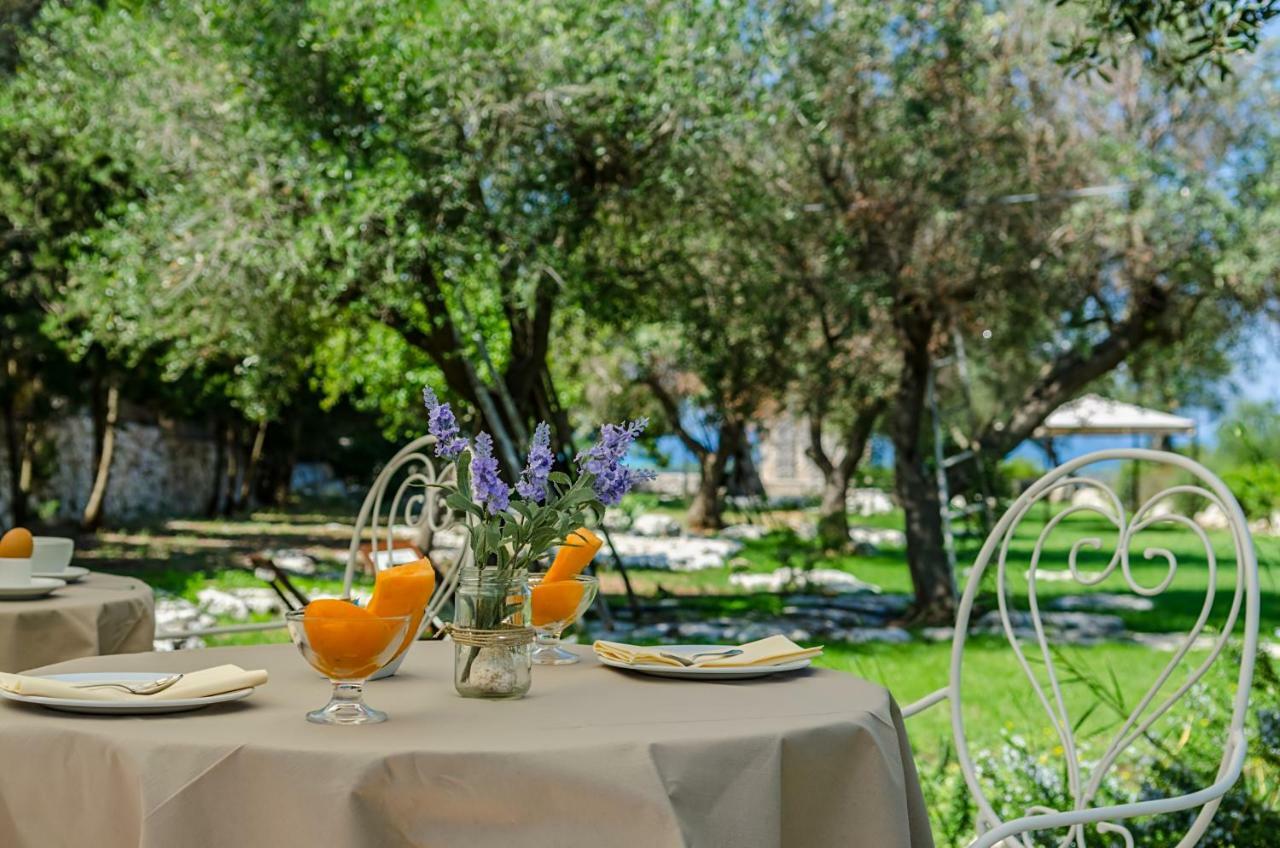 Badia Del Casale Bed & Breakfast Ugento Exterior photo